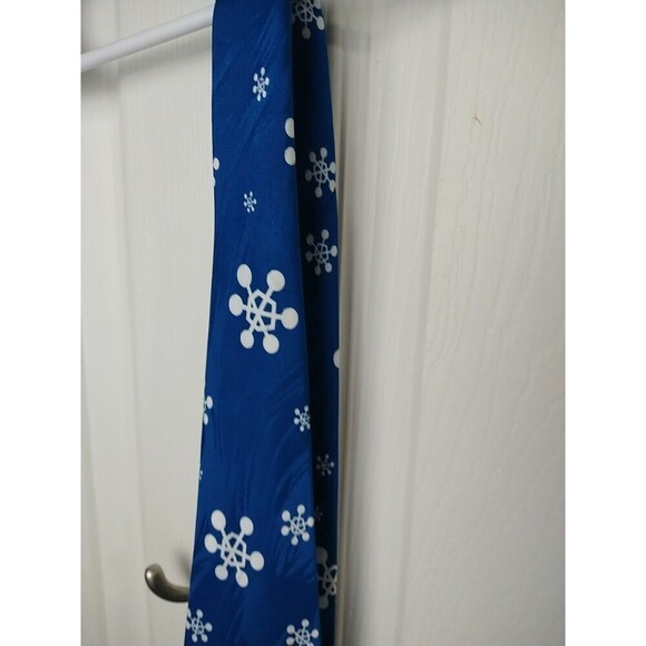 keith daniels Blue Base Snowman Snowflake Tie. - Picture 5 of 11